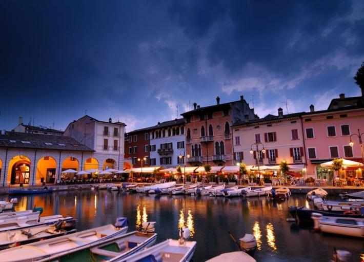 Appartamento Casa Vacanze Spiaggia D'Oro Desenzano del Garda Zewnętrze zdjęcie